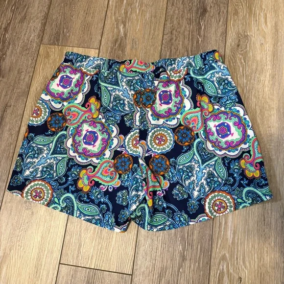 Jude Connally Vibrant Paisley Shorts - Picture 3 of 8
